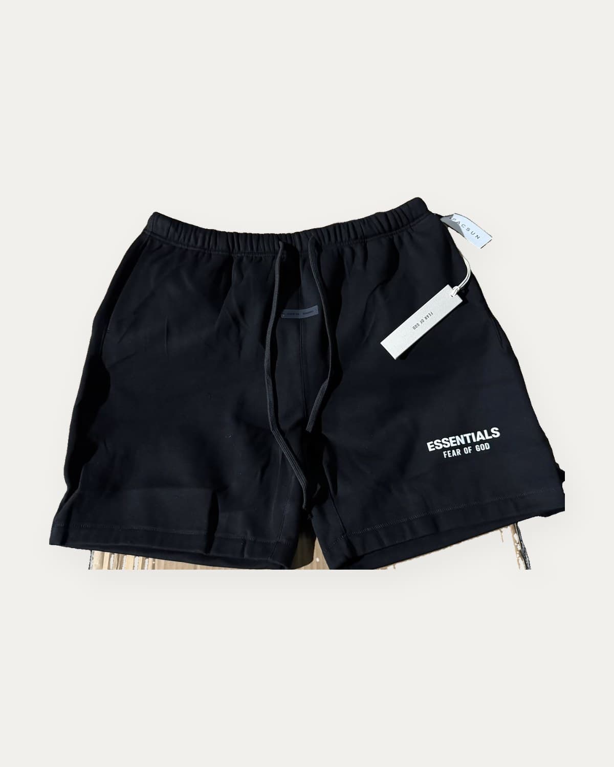 Short Essentials Jet Black